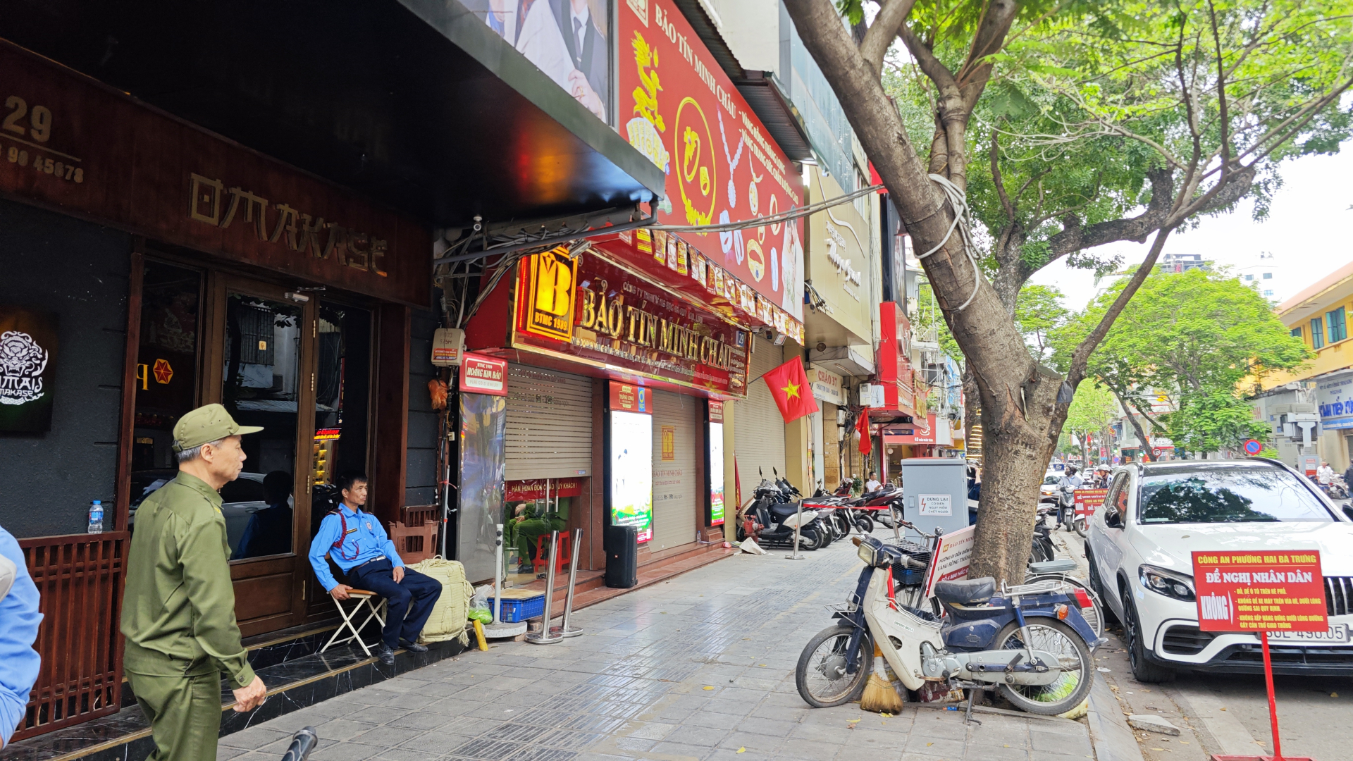 Công an TP Hà Nội: Khởi tố ông Vũ Minh Châu cùng con trai và 2 nhân viên kế toán- Ảnh 6. Công an TP Hà Nội: Khởi tố ông Vũ Minh Châu cùng con trai và 2 nhân viên kế toán- Ảnh 6.