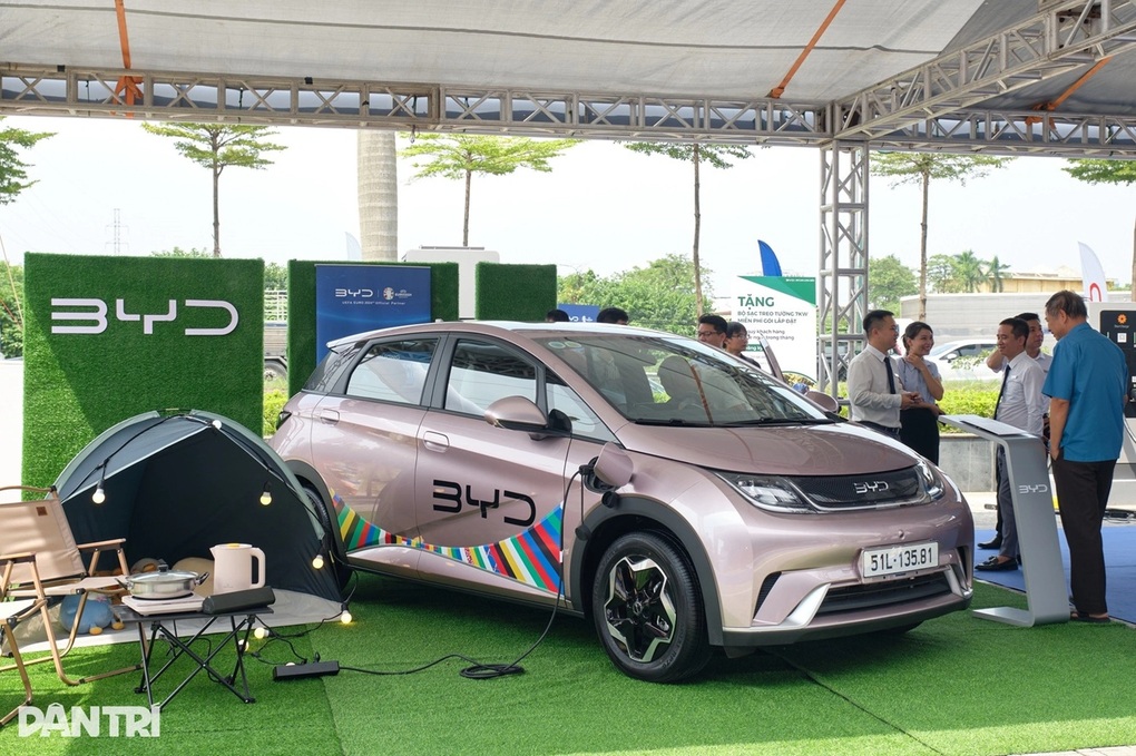 Geely EX2 mới ra mắt Việt Nam có giá thay pin gần 200 triệu đồng - 4