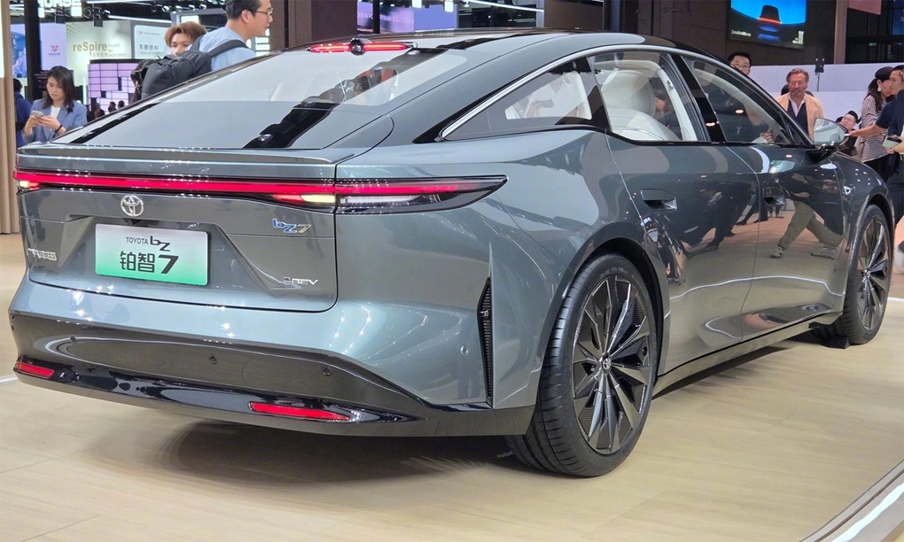 Sedan thuần điện Toyota nhận 3.100 đơn hàng sau 1 giờ mở bán tại Trung Quốc - 2