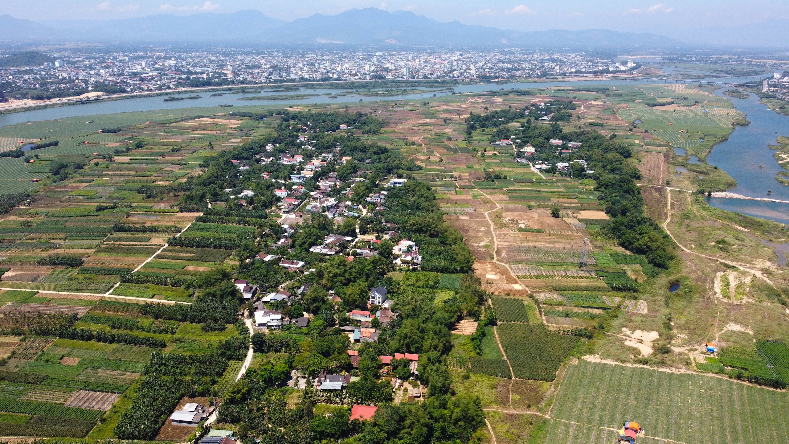 Quảng Ngãi tìm được nhà đầu tư dự án khu đô thị giữa sông Trà Khúc 2 Sun Group - Ảnh 2.