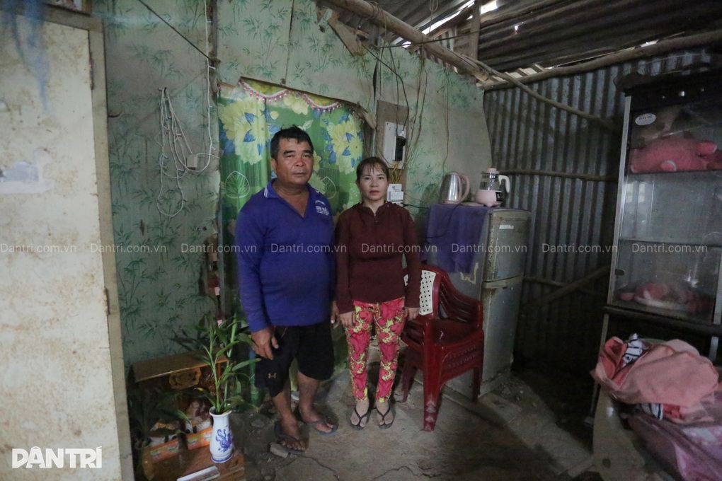 Người đàn ông suýt mất một chân và gia đình ao ước không phải trốn gầm bàn - 2