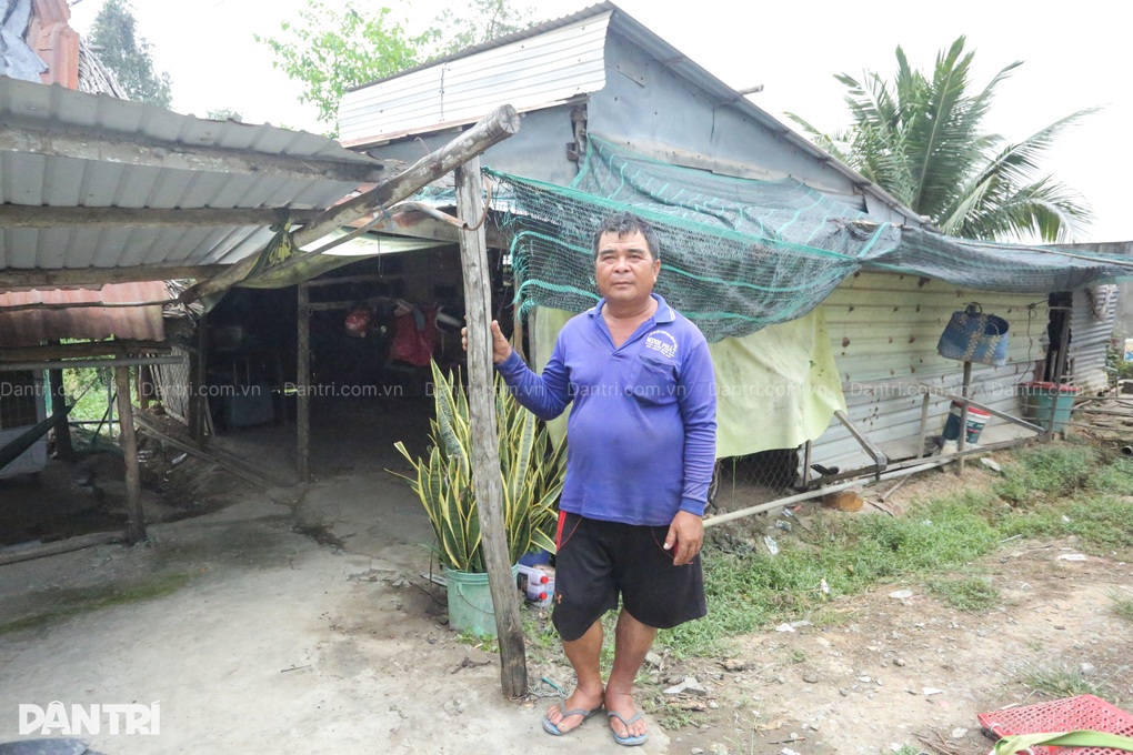 Người đàn ông suýt mất một chân và gia đình ao ước không phải trốn gầm bàn - 4