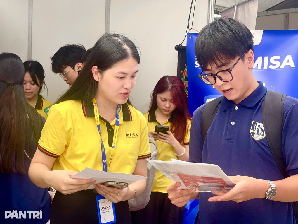 Vừa tốt nghiệp, có sinh viên thu nhập hàng trăm triệu đồng - 3