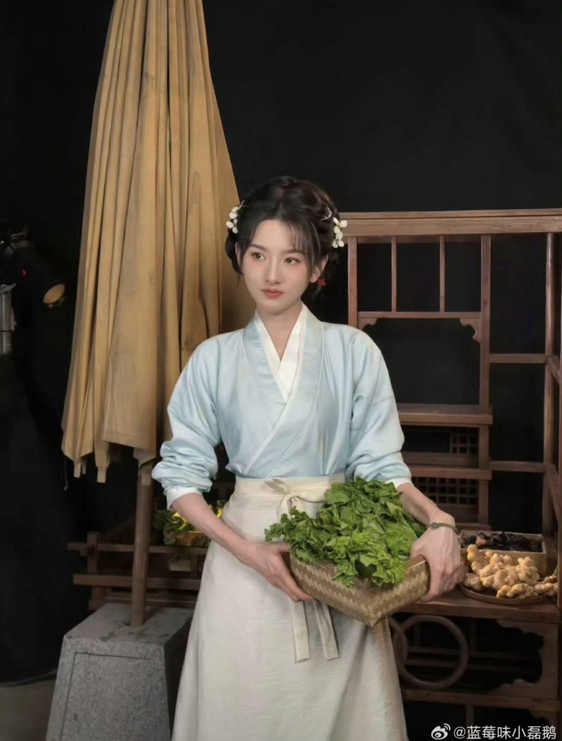 Ngắm nhan sắc này mới hiểu “kinh tài tuyệt diễm” là gì: Visual vạn năm có một, đẹp đến nghẹt thở- Ảnh 9.