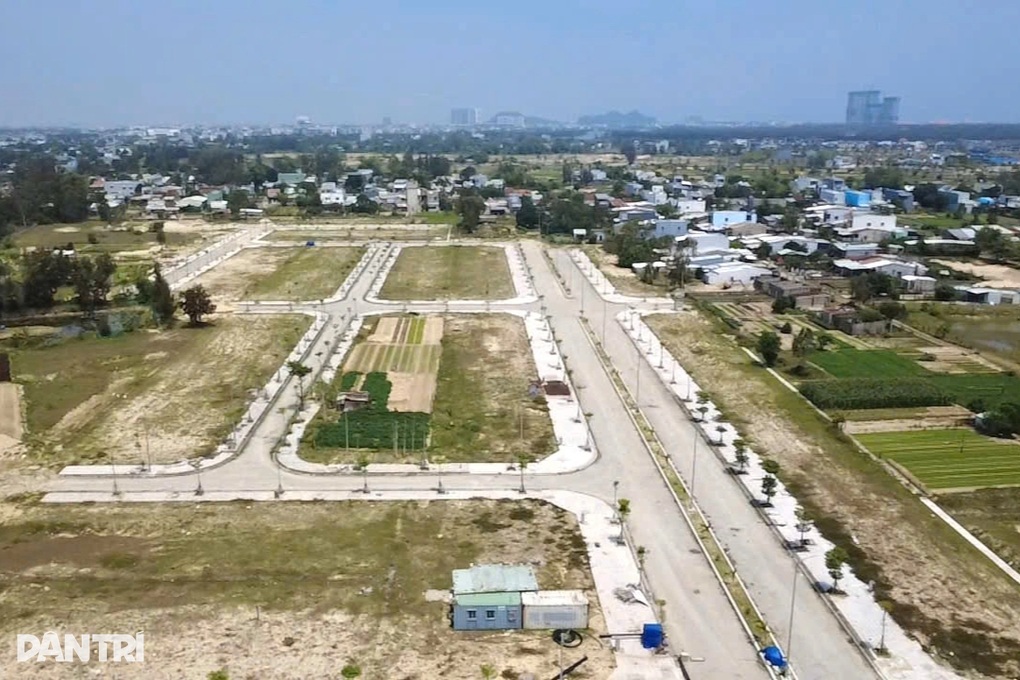 Vụ công ty địa ốc nợ người dân 1.000 sổ đỏ: Cuối năm sẽ ra sổ? - 3