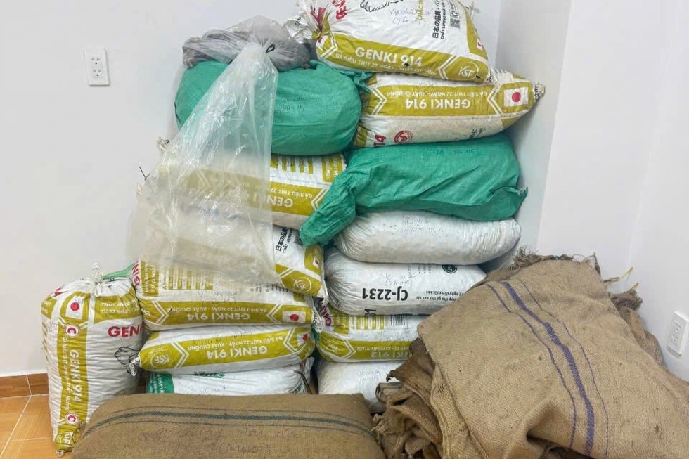 Thủ đoạn “độn cân” chiếm đoạt 500 tấn hạt điều của nhóm tài xế ở TPHCM - 2