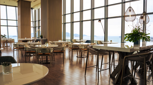 biển Nha Trang,Tam Cốc và ẩm thực Sài Gòn 3 Gợi ý điểm đến tháng 4: biển Nha Trang,Tam Cốc và ẩm thực Sài Gòn - Ảnh 3.