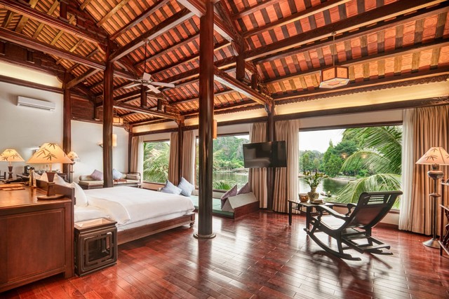 biển Nha Trang,Tam Cốc và ẩm thực Sài Gòn 6 Gợi ý điểm đến tháng 4: biển Nha Trang,Tam Cốc và ẩm thực Sài Gòn - Ảnh 6.