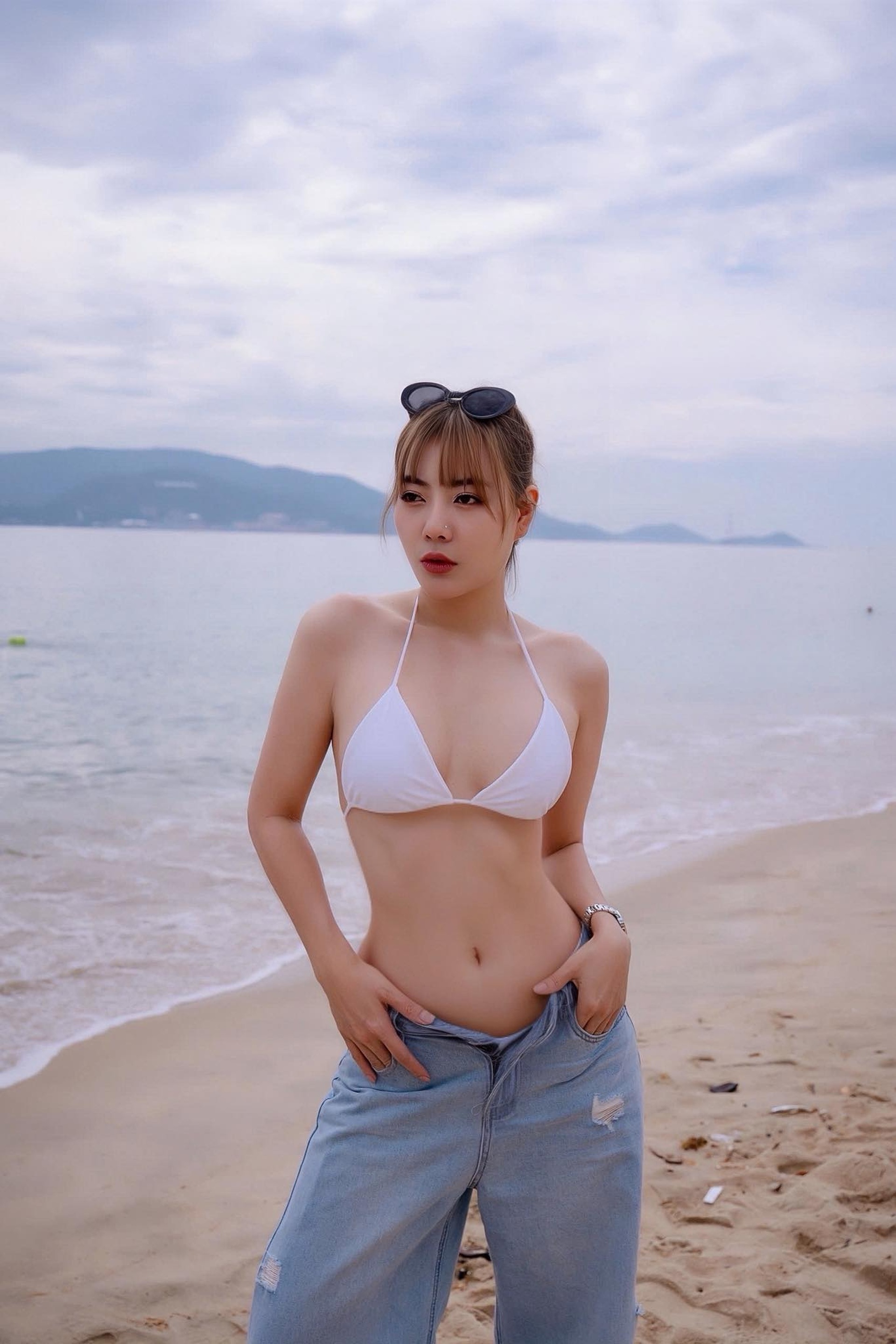 Thanh Hương mặc bikini gợi cảm, nói về tình yêu ở tuổi 38 - 5