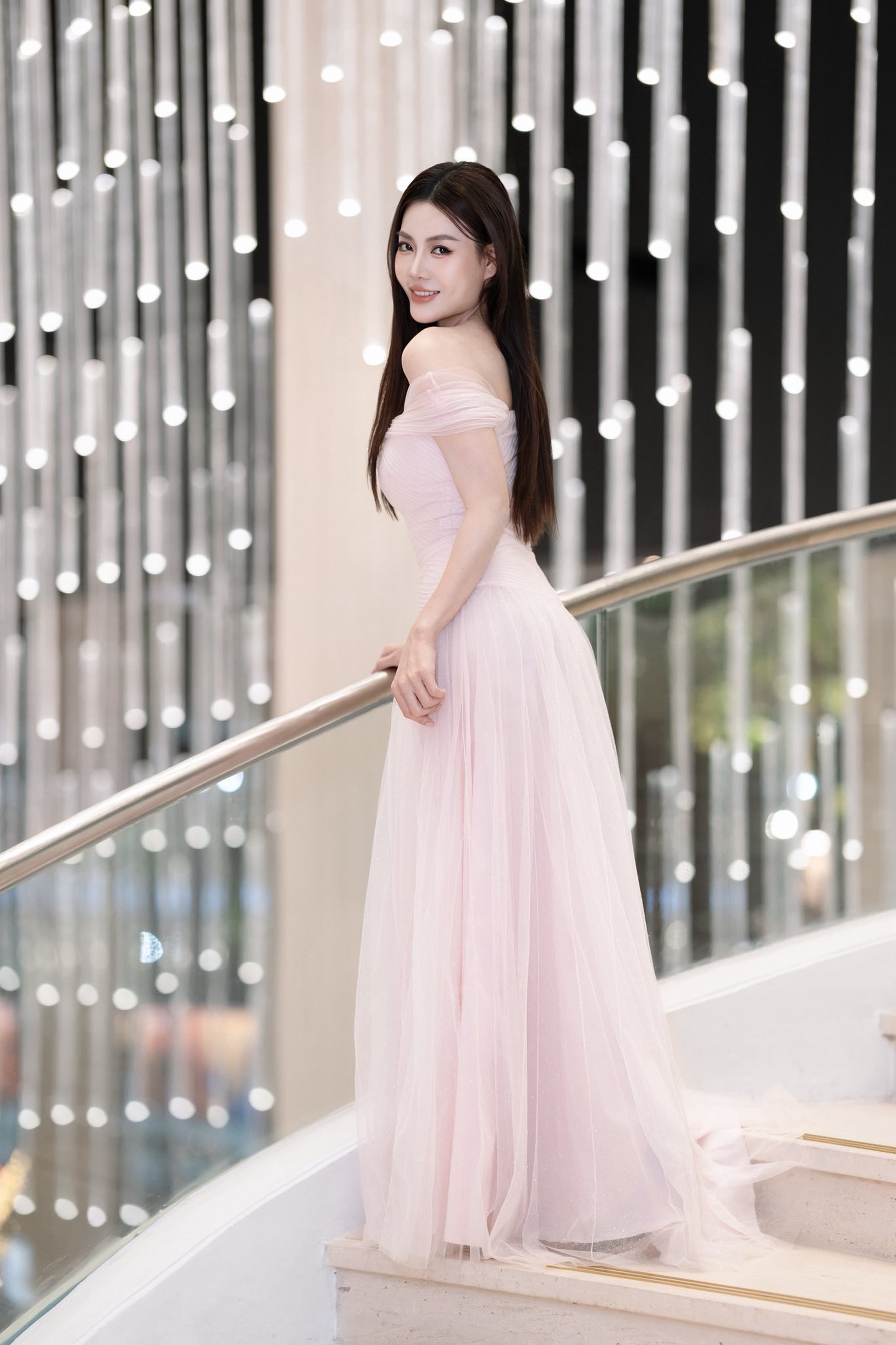 Thanh Hương mặc bikini gợi cảm, nói về tình yêu ở tuổi 38 - 11