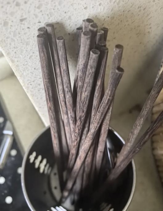 8 món trong nhà KHÔNG HỎNG vẫn nên THAY MỚI: Dùng lâu tưởng tiết kiệm, hóa ra kém vệ sinh- Ảnh 6.