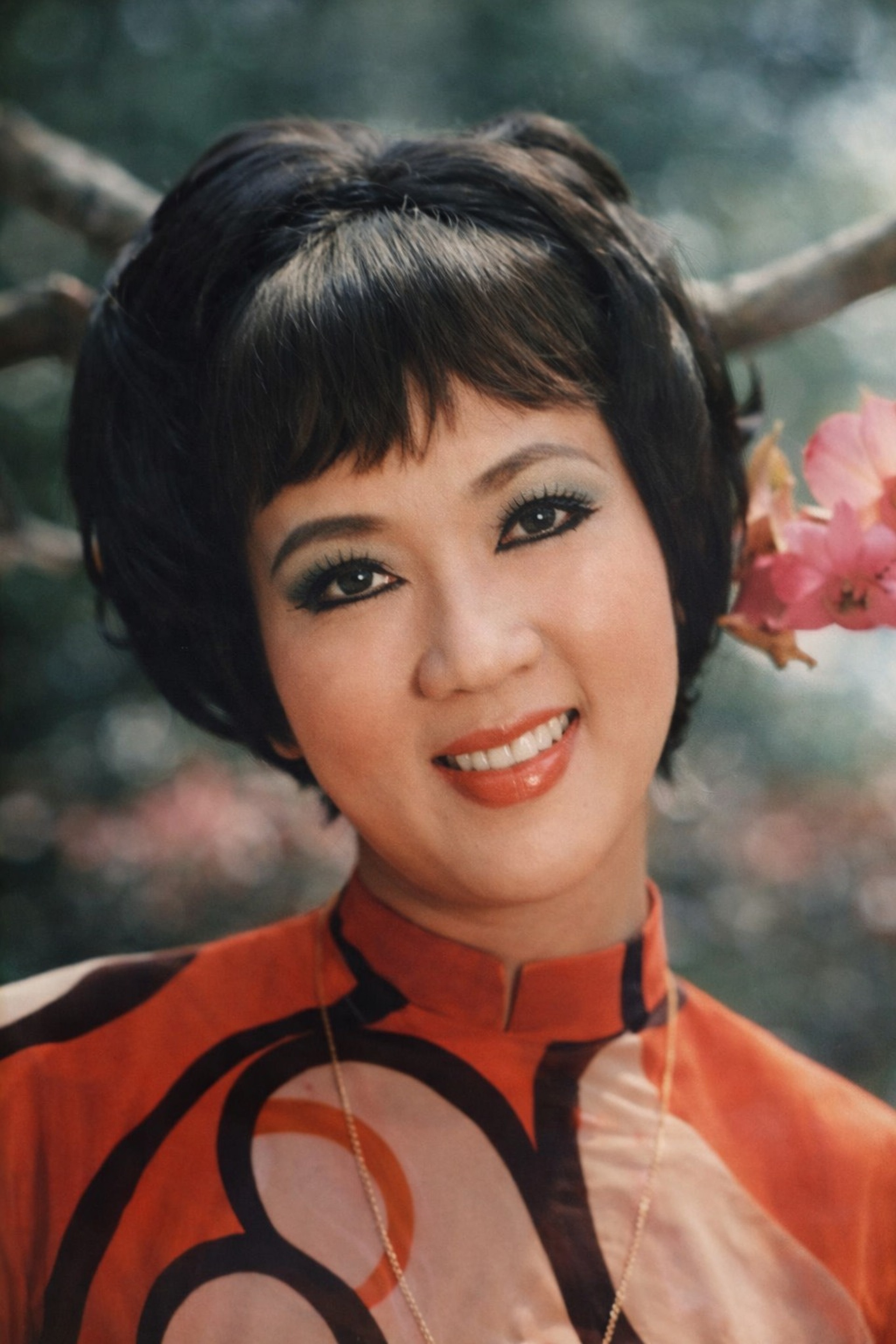 Nhan sắc Kiều Chinh và các minh tinh thập niên 70 qua những bức ảnh hiếm - 10