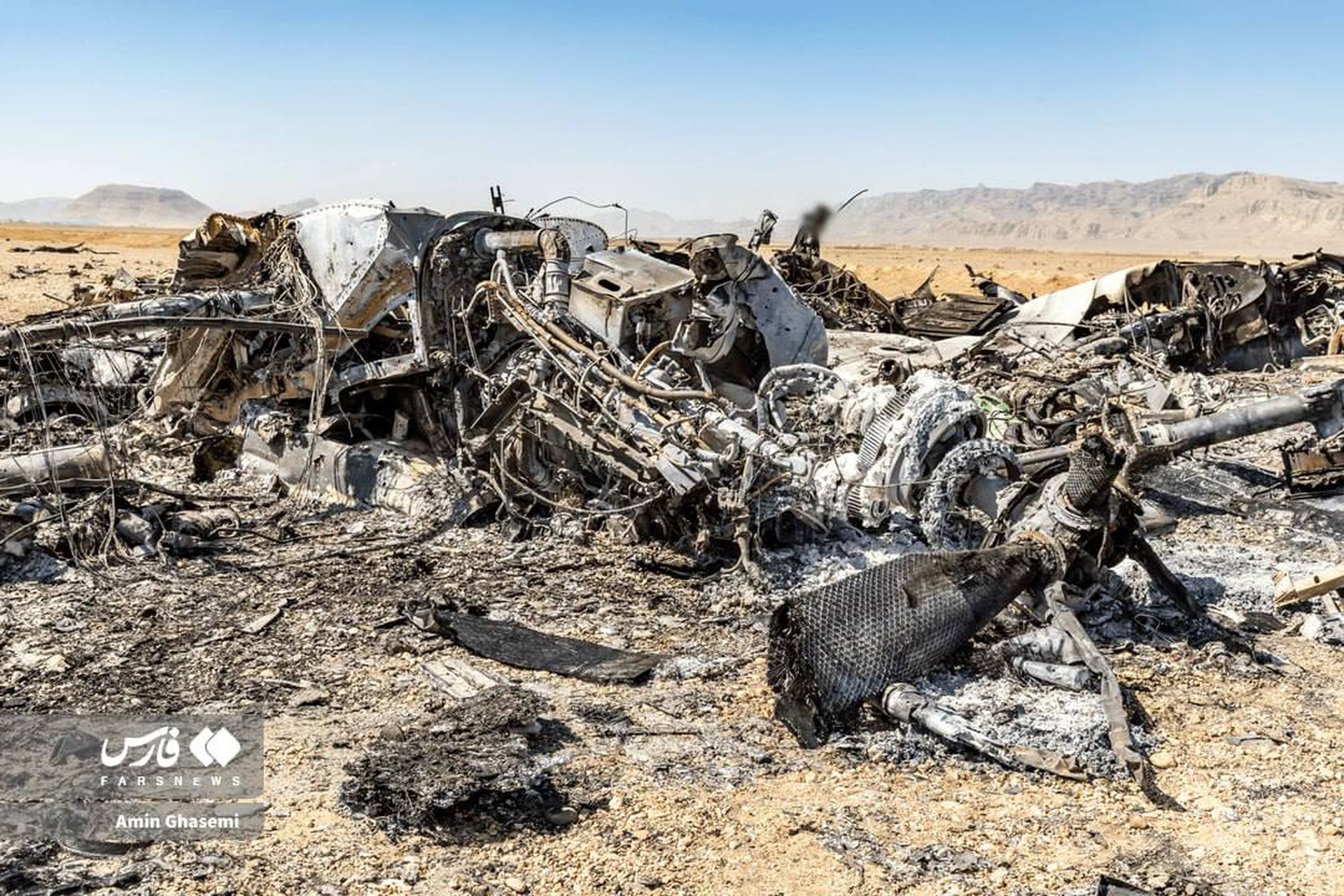 Hiện trường vụ Mỹ mất loạt máy bay quân sự khi cứu phi công mắc kẹt ở Iran - 8 Hiện trường vụ Mỹ mất loạt máy bay quân sự khi cứu phi công mắc kẹt ở Iran - 8