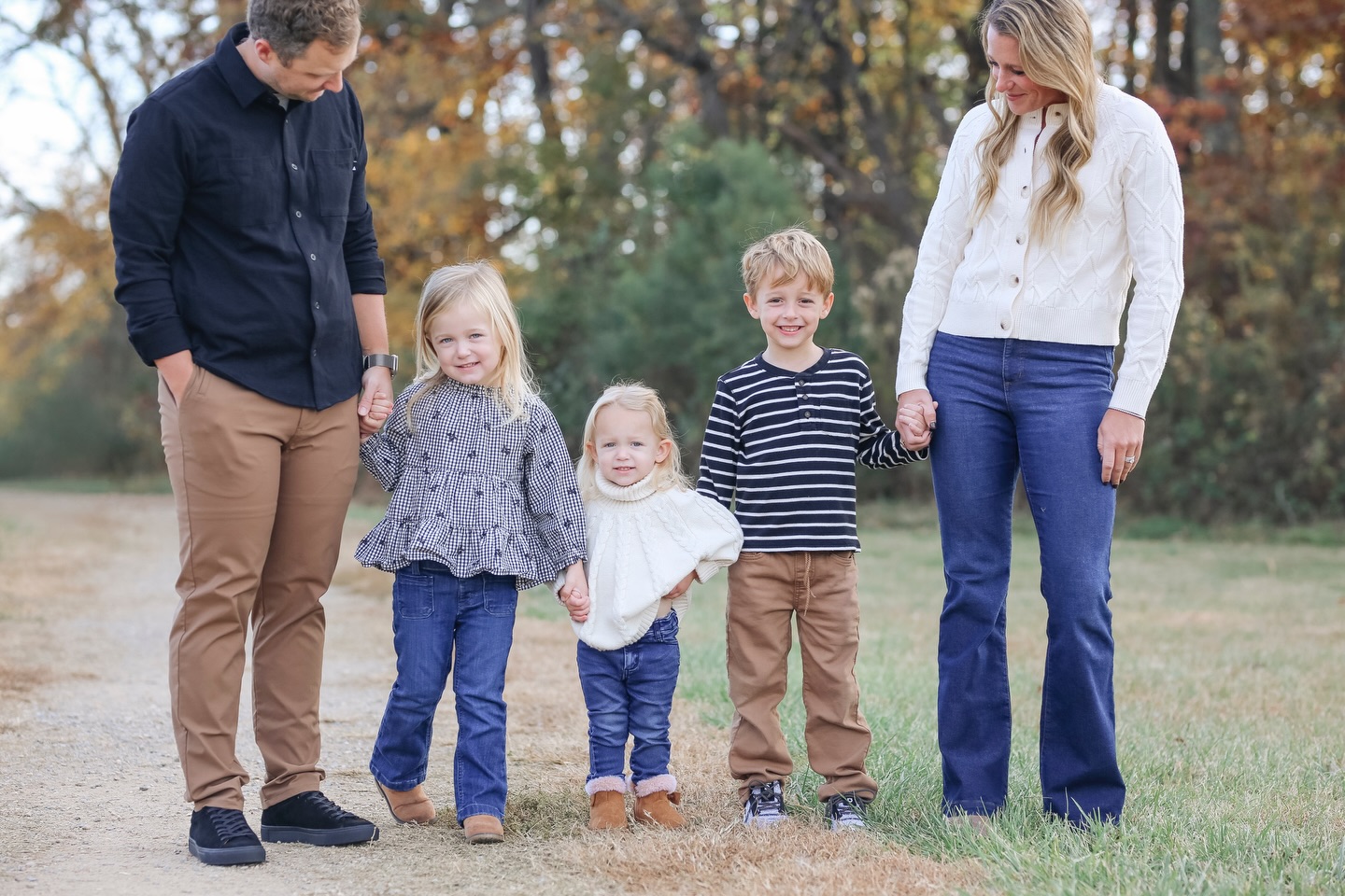 Brooke Buckner xách vợt đi đối đầu cả 