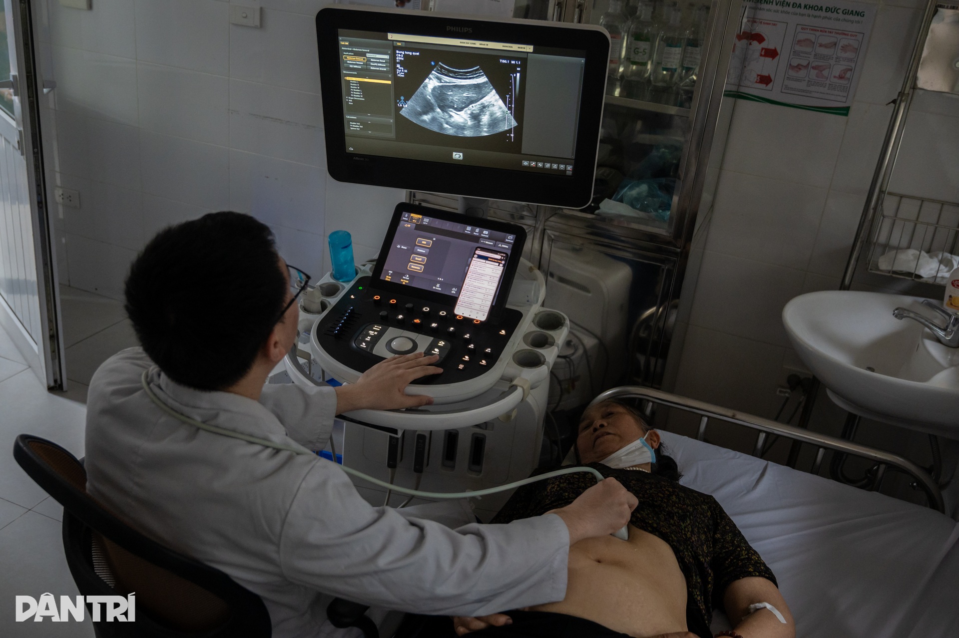 Hà Nội khám miễn phí 5.000 người cao tuổi, hướng tới toàn thành phố - 10