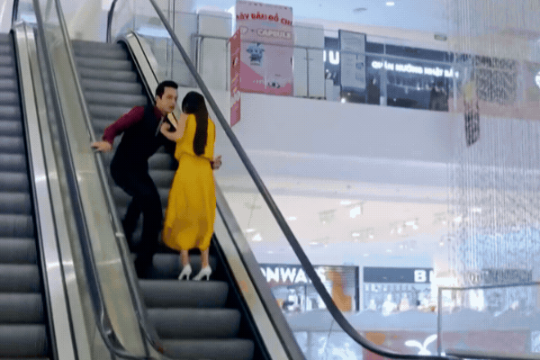 Xem hết phim Việt này chắc hết phước quá: Tình tiết lố bịch chưa từng thấy, diễn cái gì khó coi quá vậy trời- Ảnh 5.