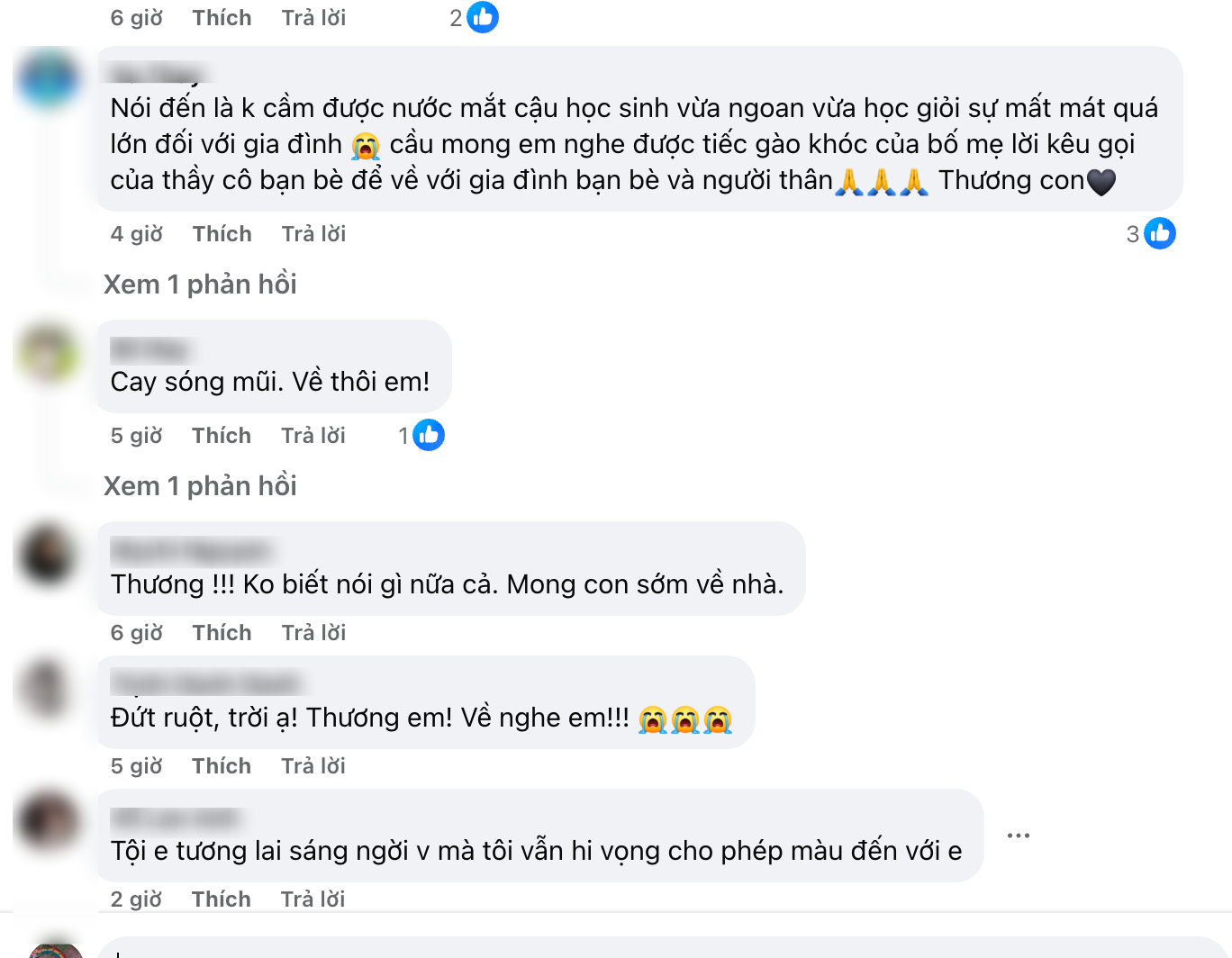 Cha ôm chặt ba lô con bật khóc, thầy cô - bạn bè cầu mong phép màu cho nam sinh trường chuyên mất tích vì sóng cuốn: “Về thôi em!”- Ảnh 4.