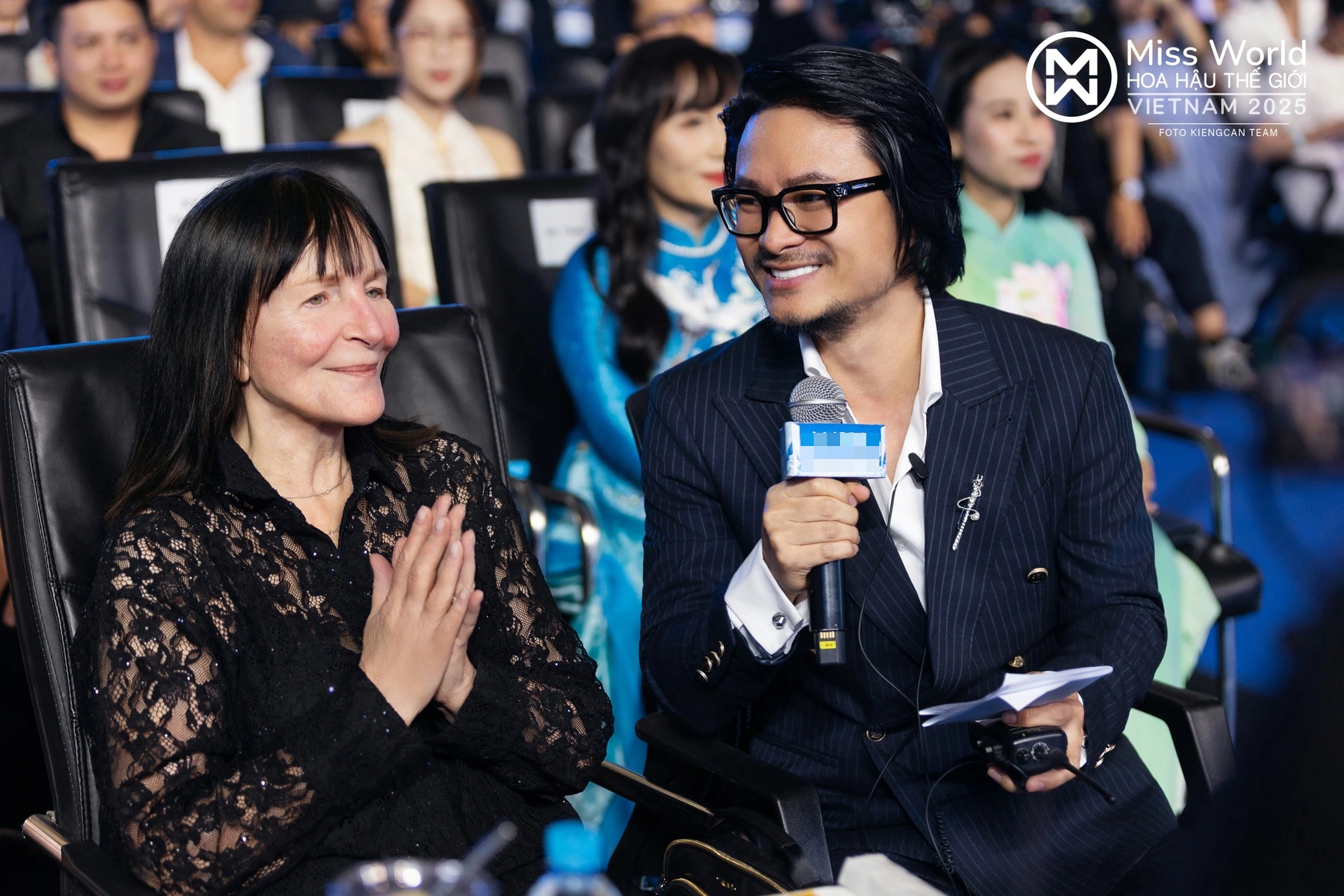 Việt Nam đăng cai Hoa hậu Thế giới 2026: Cơ hội vàng hay ván cờ mạo hiểm?- Ảnh 3. Việt Nam đăng cai Hoa hậu Thế giới 2026: Cơ hội vàng hay ván cờ mạo hiểm?- Ảnh 3.