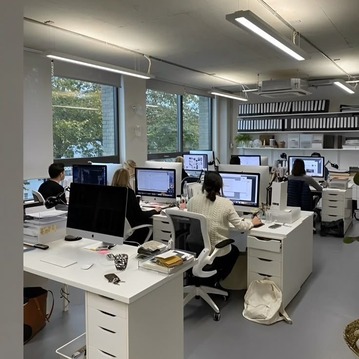 Cú lừa tuyển dụng: Công ty cắt giảm nhân sự nhưng vẫn tuyển thêm người làm 2 tháng, thử việc xong đuổi luôn- Ảnh 2.