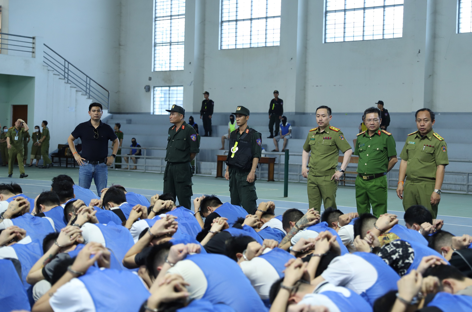 Các mắt xích trong đường dây ‘dùng người Việt lừa người Việt’ hoạt động ra sao? 2 Các mắt xích trong đường dây ‘dùng người Việt lừa người Việt’ hoạt động ra sao? - Ảnh 2.