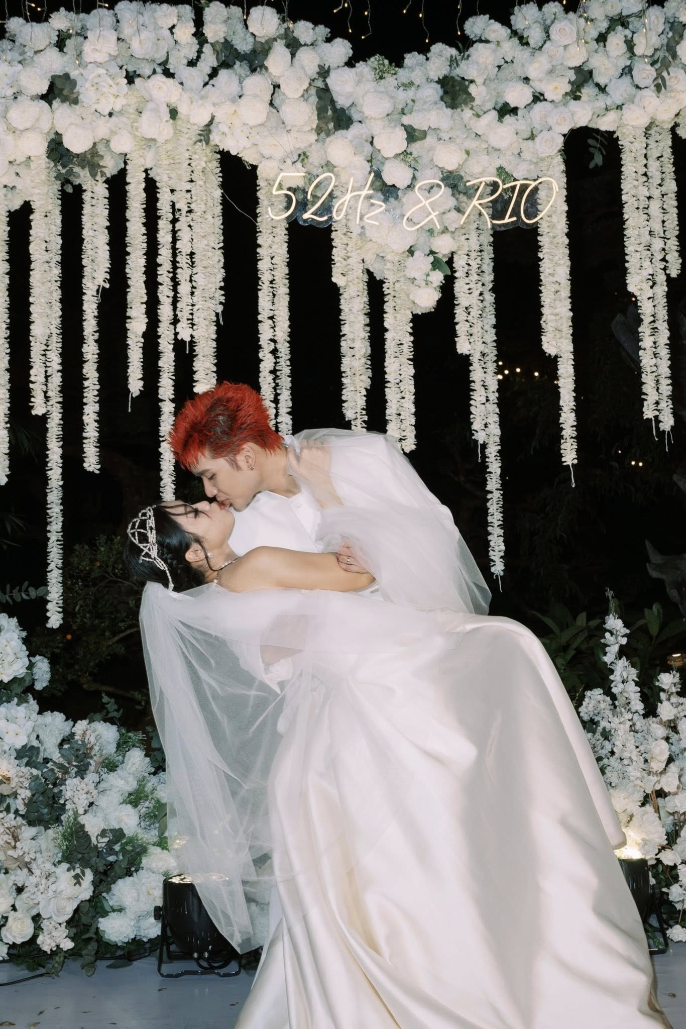 Em Xinh Vbiz lần đầu hé lộ bên trong đám cưới riêng tư, 1 chi tiết khiến ai nhìn cũng rơi nước mắt- Ảnh 3.