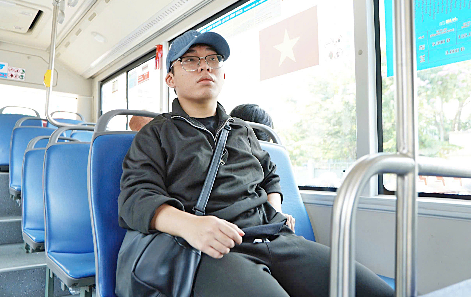 Nhiều gửi gắm cho xe buýt miễn phí - Ảnh 2. xe buýt - Ảnh 2.