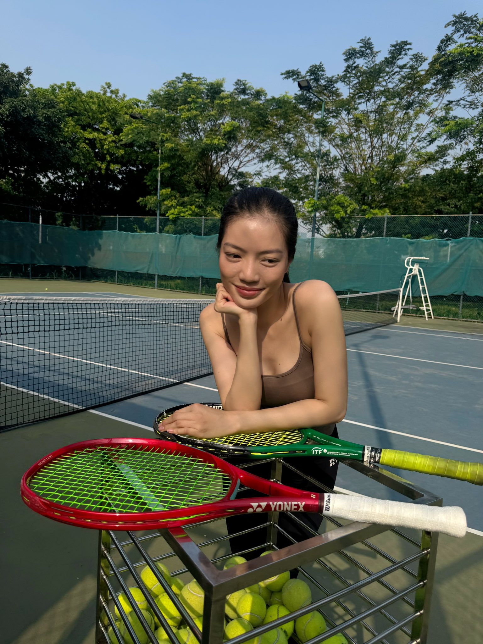 Á hậu Việt sinh năm 1999 ăn chay trường, từng bỏ trốn vì bị ép đám cưới giờ ra sao?- Ảnh 5.