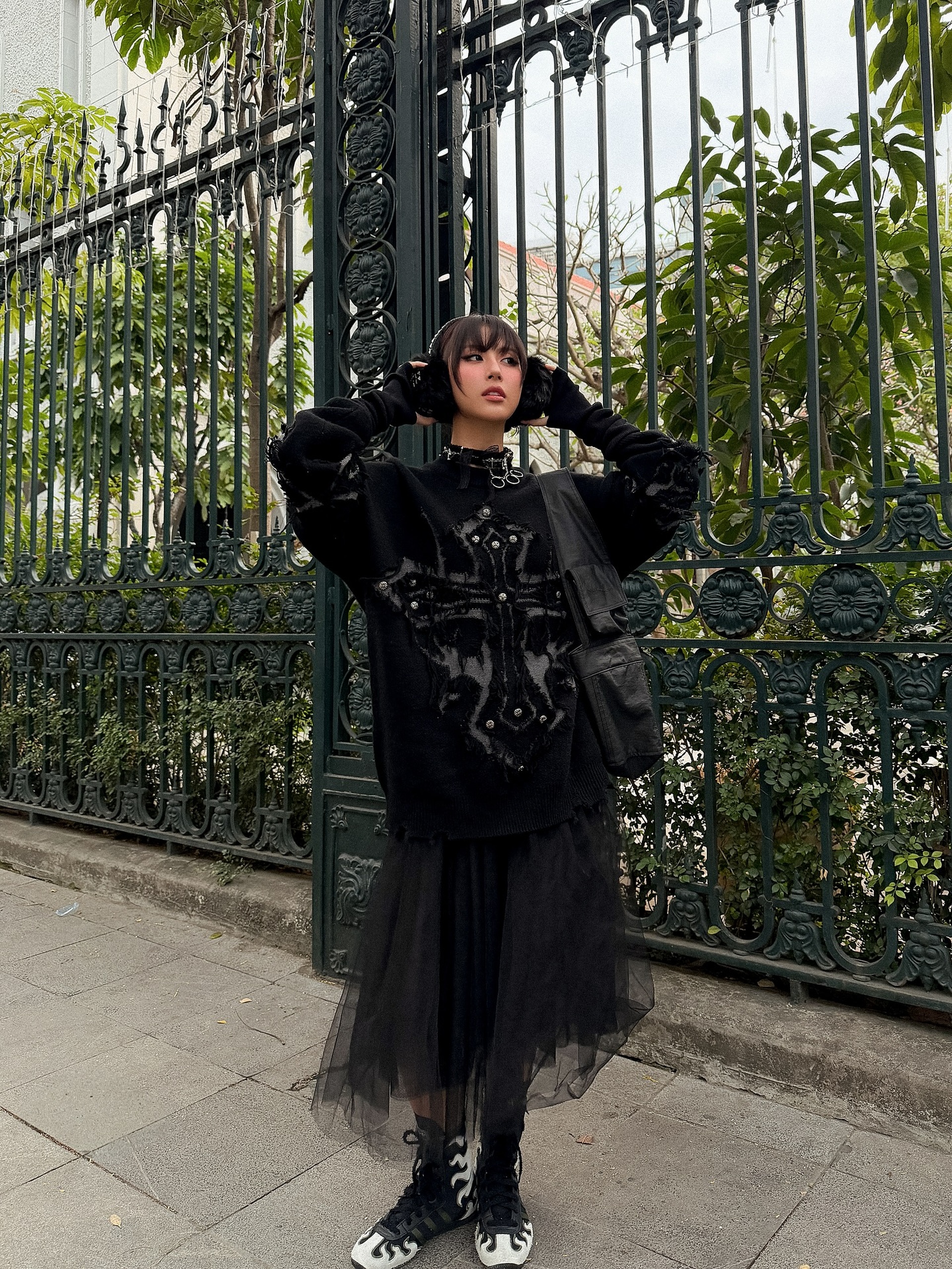 Quỳnh Anh Shyn tuổi 30: Nhan sắc nóng bỏng, gu thời trang táo bạo - 6 Quỳnh Anh Shyn tuổi 30: Nhan sắc nóng bỏng, gu thời trang táo bạo - 6