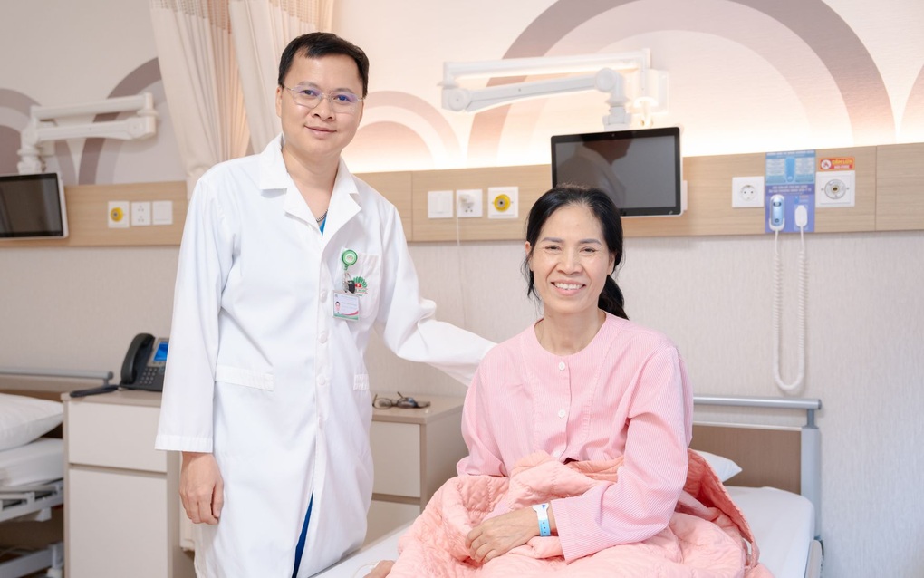 Đau họng dai dẳng 6 năm, người phụ nữ bất ngờ phát hiện bệnh hiếm khi đi khám - 4