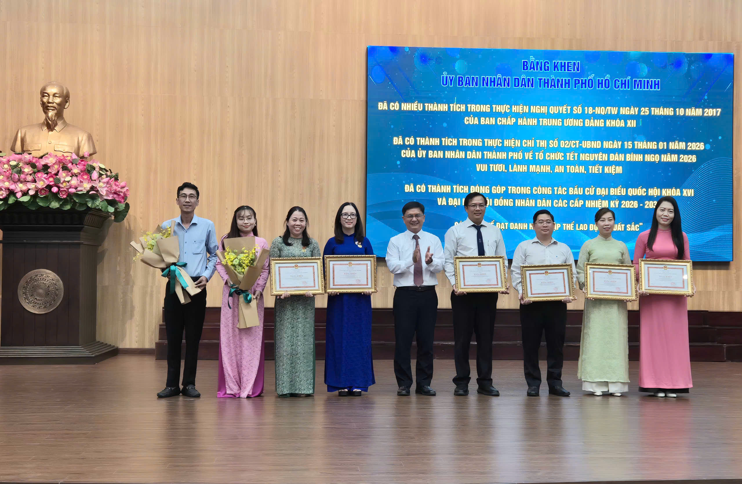 - Ảnh 4. - Ảnh 4.