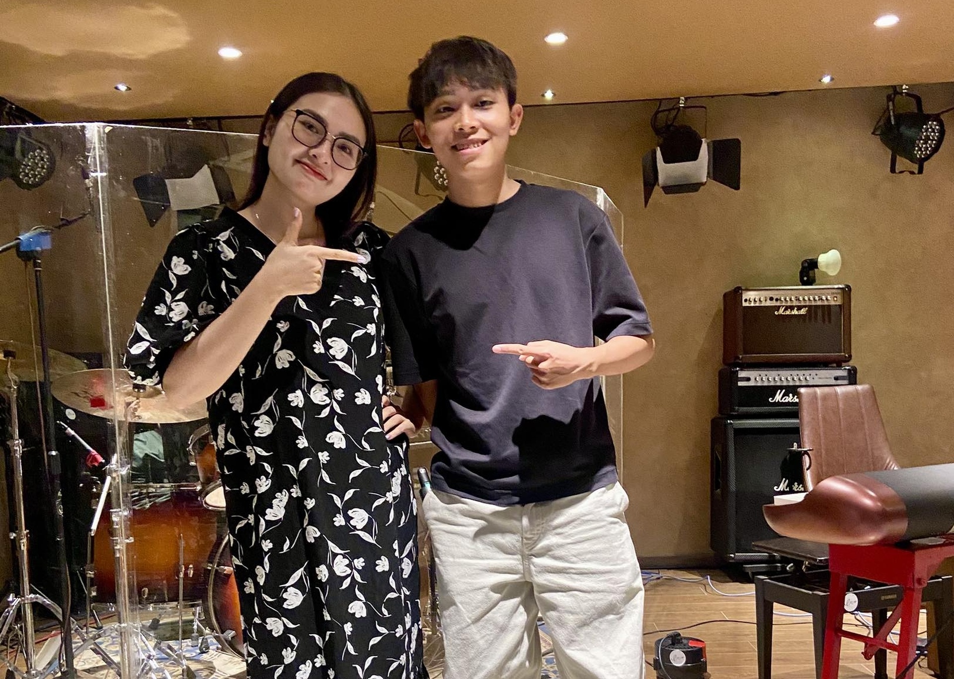 Thiện Nhân trước khi mất tích: Nhan sắc thay đổi, cuộc sống 4 năm ra sao? - 11 Thiện Nhân trước khi mất tích: Nhan sắc thay đổi, cuộc sống 4 năm ra sao? - 11