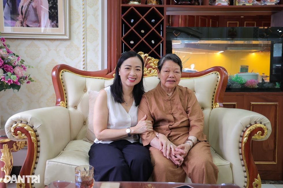 Hậu Sida phim Gió qua miền tối sáng: Phú bà của showbiz, 3-4 nhà cho thuê - 5