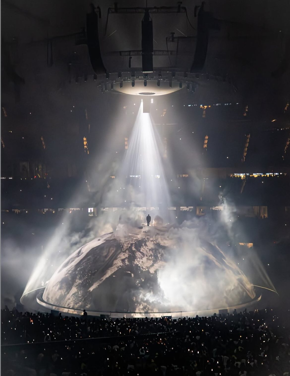 1775541713 496 Ga toi tuyet voi cua showbiz bi ghet den muc