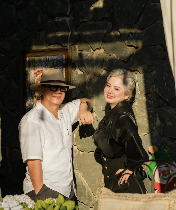 NSND Thu Quế và NSƯT Phạm Cường ngoài đời. 