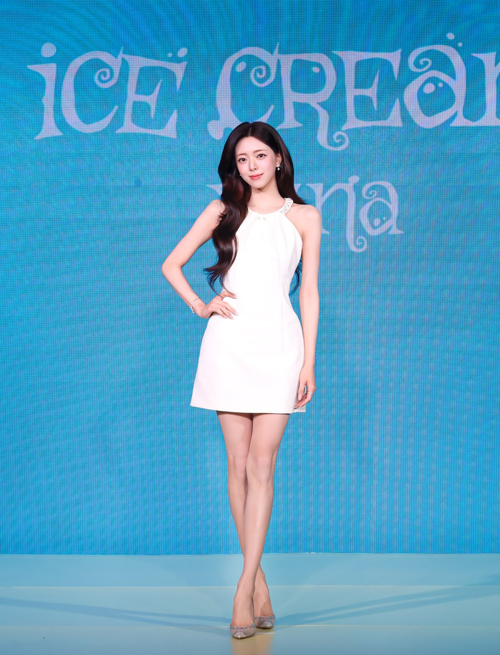 Mỹ nhân được đề cử đẹp nhất thế giới hết thời: Doanh thu album thấp nhất lịch sử, bốc hơi khỏi toàn bộ BXH- Ảnh 3.