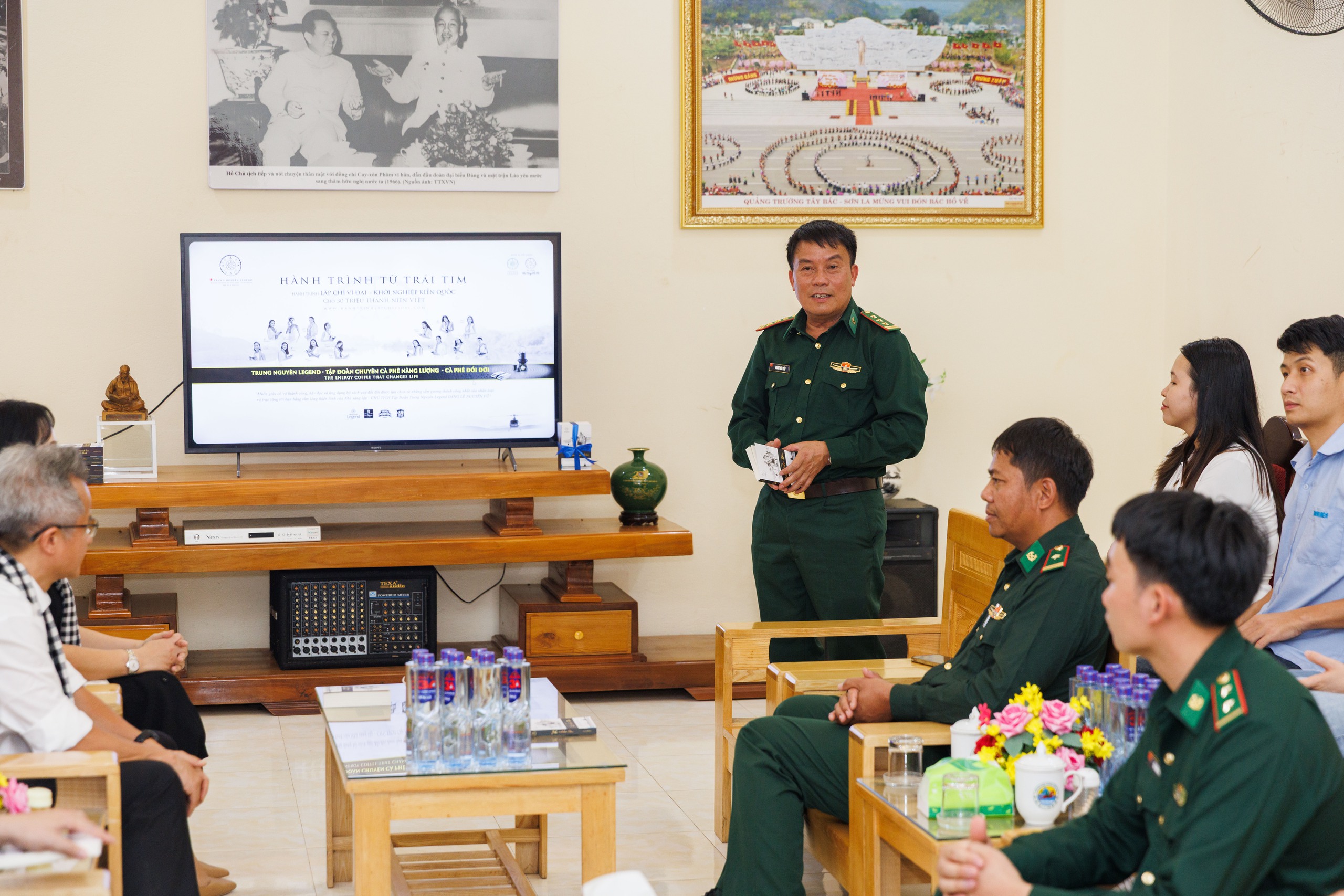 Hành trình Từ Trái Tim đánh thức khát vọng khởi nghiệp trên giảng đường Tây Bắc 8 Hành trình Từ Trái Tim đánh thức khát vọng khởi nghiệp trên giảng đường Tây Bắc - Ảnh 8.