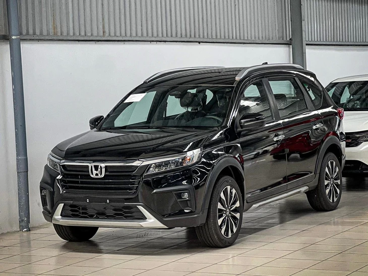 Tin tức giá xe: Hàng loạt xe MPV giảm giá, có mẫu hạ cả trăm triệu 8 giảm giá - Ảnh 8.