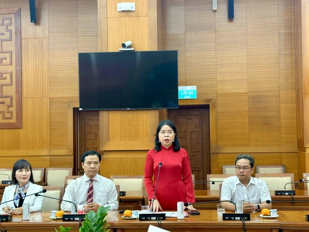 quyet-dinh-can-bo-tphcm 5.jpg