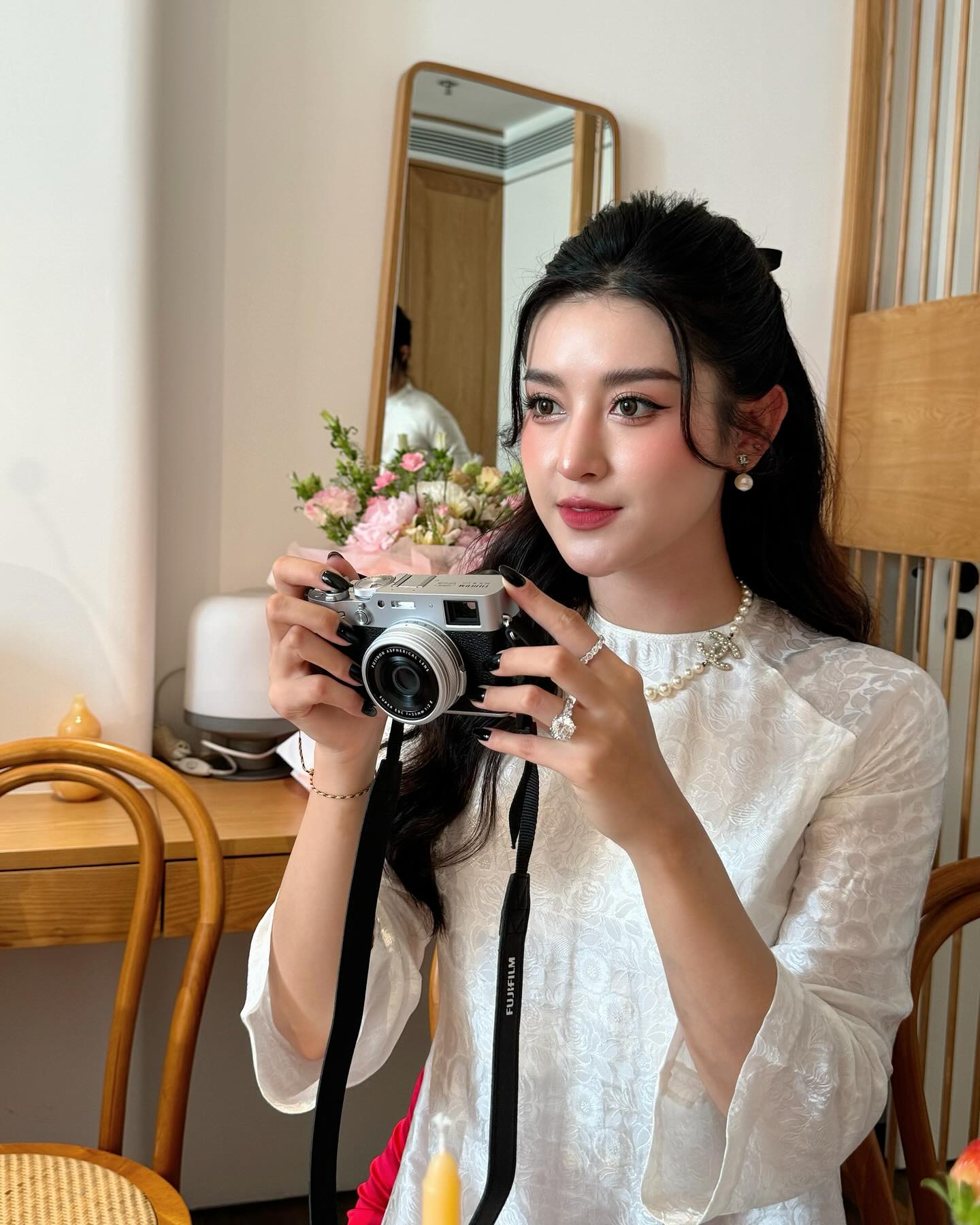 1775556479 941 A hau Huyen My giau co va suu tap do