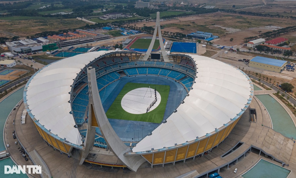 Bóng đá Campuchia: Giấc mơ World Cup từ nền móng… nhập tịch - 2