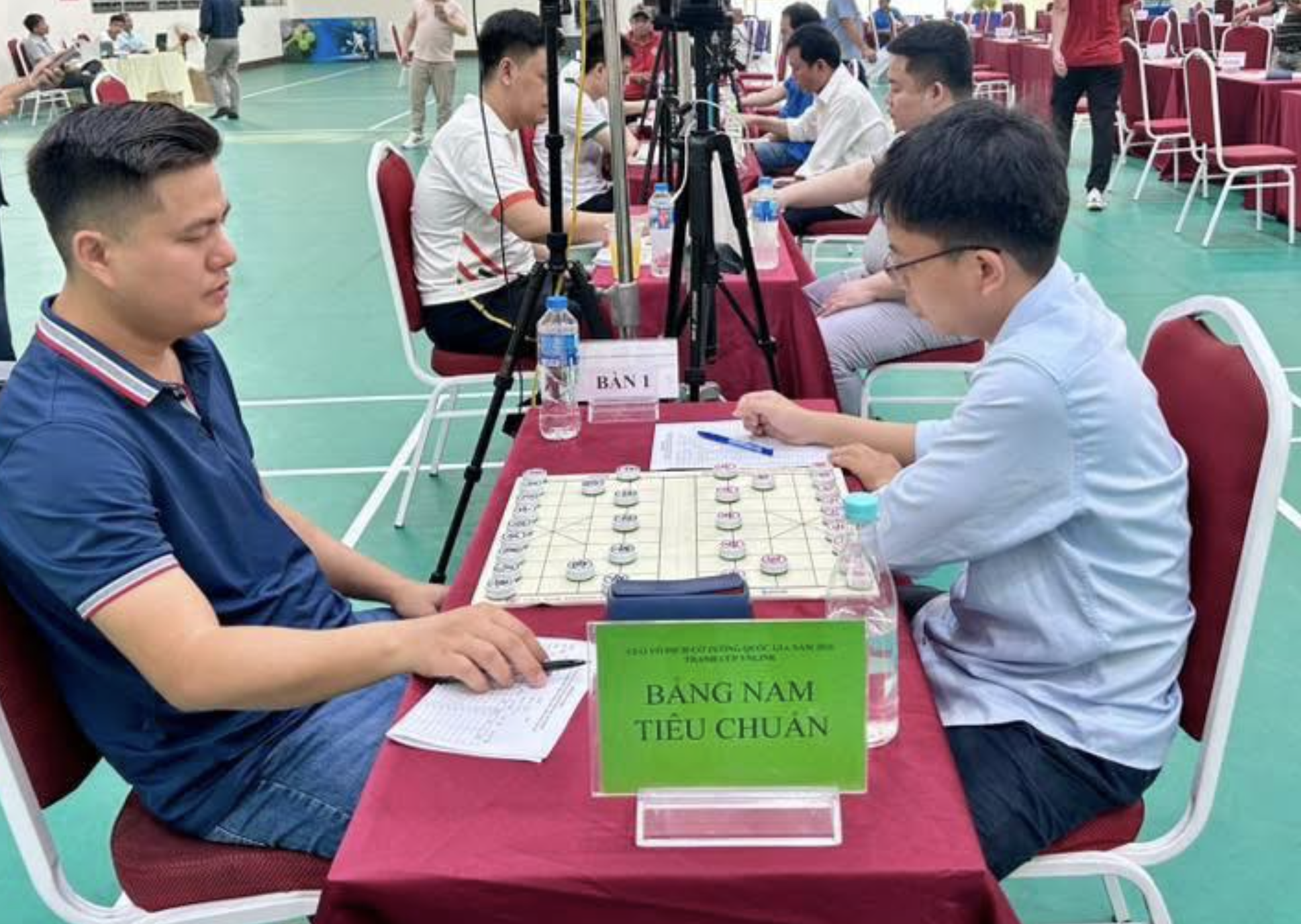 Nhà vô địch cờ tướng thế giới Lại Lý Huynh thua sốc ở tứ kết quốc gia - Ảnh 2.