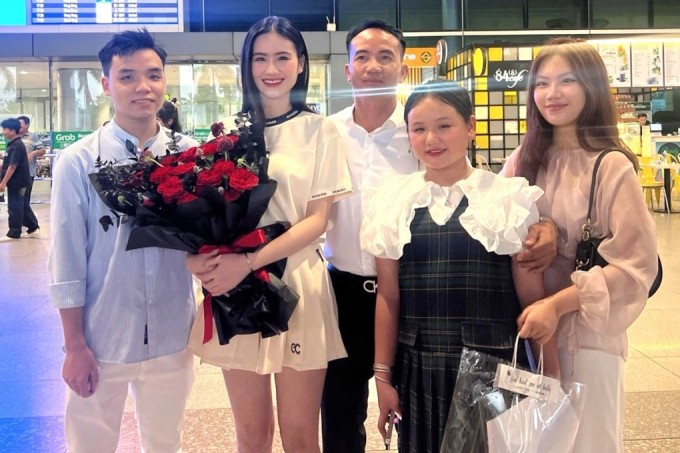 Ý Nhi hội ngộ bạn trai sau 8 tháng yêu xa hồi tháng 6/2024