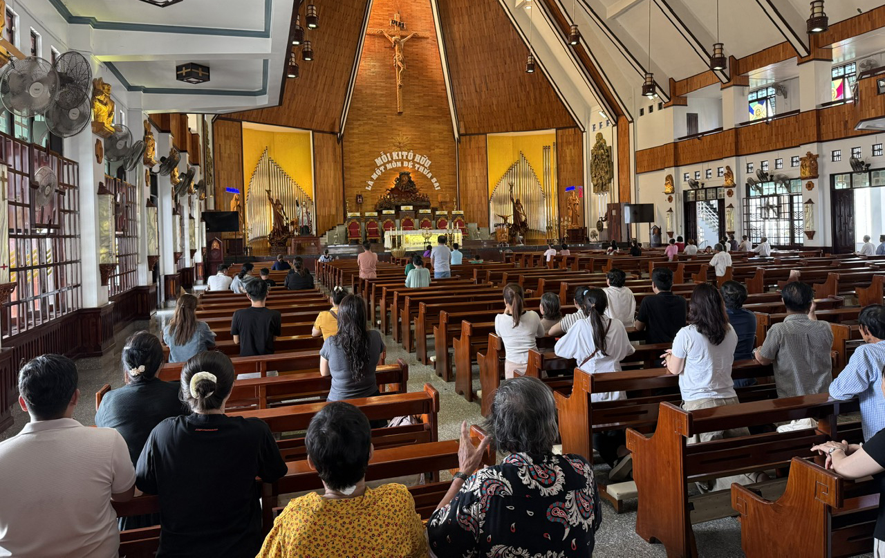 Nhà thờ Tắc Sậy, điểm hành hương nổi tiếng bậc nhất miền Tây- Ảnh 2.