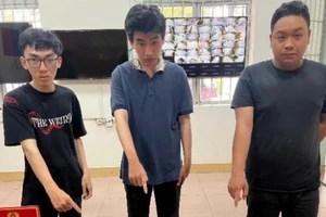 Bắt giữ nhóm thanh niên giả danh công an kiểm tra hành chính, cưỡng đoạt tài sản