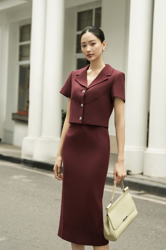 Dễ mặc, dễ đẹp khi phối đồ đồng màu 4 Dễ mặc, dễ đẹp khi diện trang phục đồng màu - Ảnh 4.