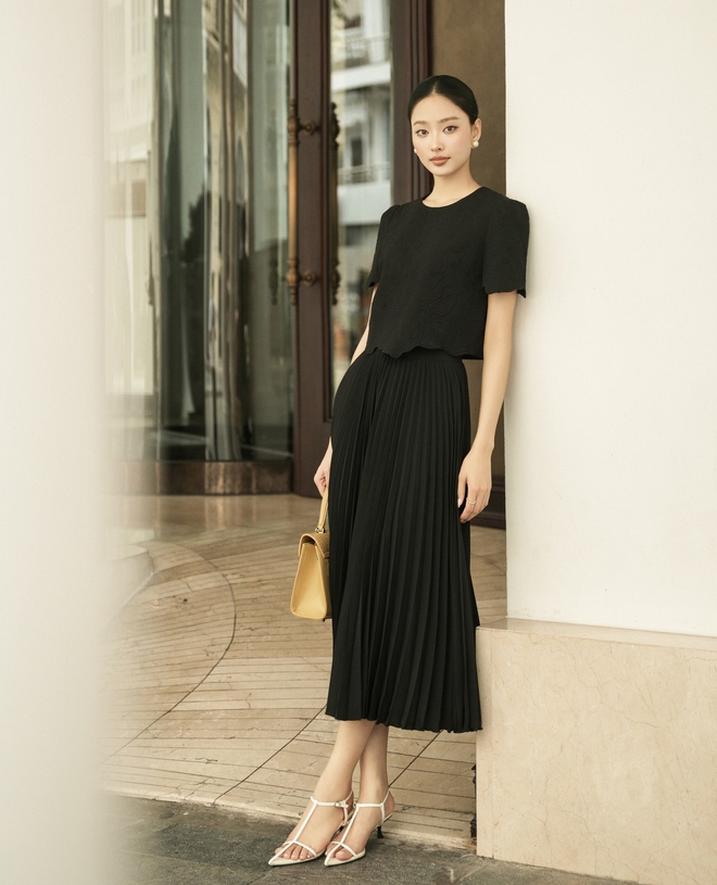 Dễ mặc, dễ đẹp khi phối đồ đồng màu 9 Dễ mặc, dễ đẹp khi diện trang phục đồng màu - Ảnh 9.