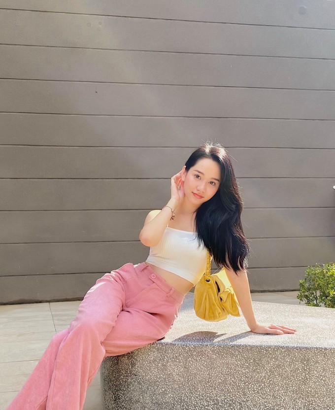 Trúc Anh Mắt biếc được khen thon gọn hơn sau thời gian nỗ lực giảm cân 4 Sắc vóc Trúc Anh thời điểm năm 2020.