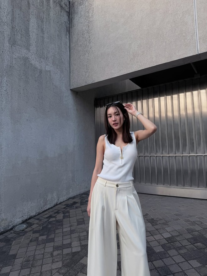 Công thức mặc đẹp không bao giờ lỗi mốt 7 Monochrome trắng: Công thức mặc đẹp không bao giờ lỗi mốt - Ảnh 7.