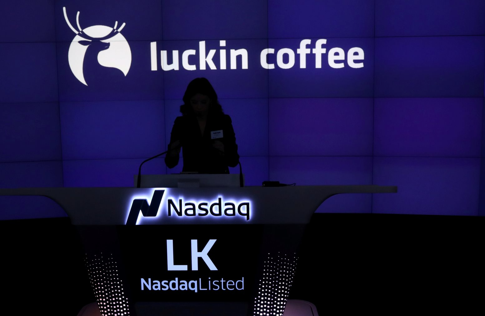 1775617968 17 Tu be boi thoi doanh thu hoa vua ca phe