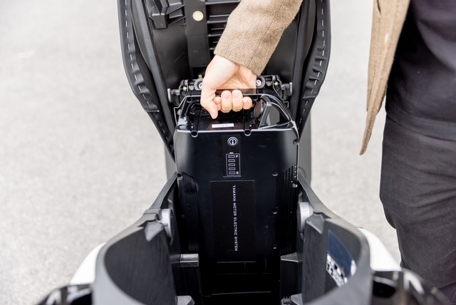 Yamaha ra mắt dịch vụ sạc pin cứu hộ 24/7 miễn phí cho xe điện Yamaha NEO’s 3 Yamaha ra mắt dịch vụ sạc pin cứu hộ 24/7 miễn phí cho xe điện Yamaha NEO’s - Ảnh 3.